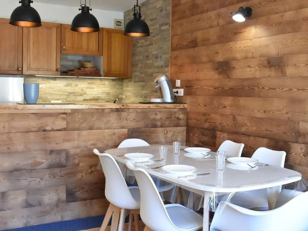Appartement 2 Pieces, Cabine, Balcon, Pres Des Pistes, 6 Pers - Fr-1-180-95 Meribel Apartment